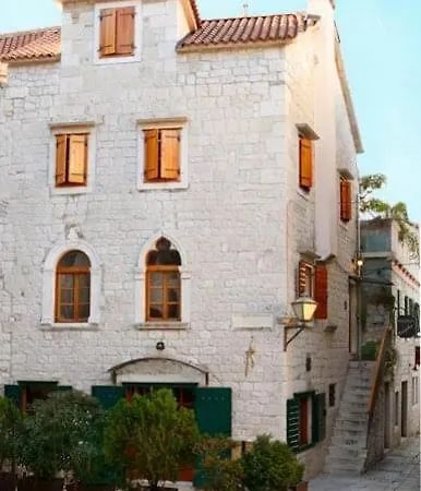 Vanjaka Panzió Trogir