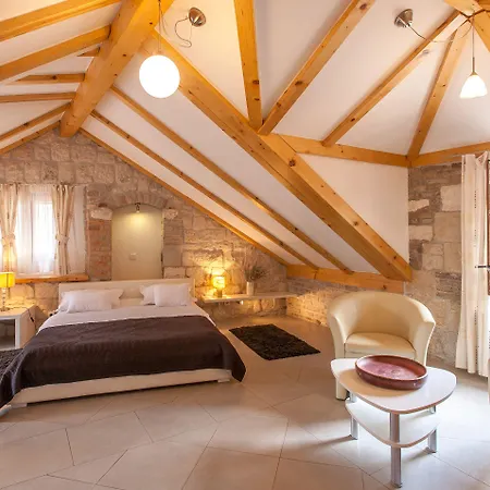 Vanjaka Panzió Trogir