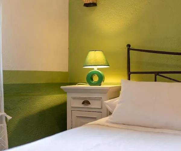 Vanjaka Bed & Breakfast 3*