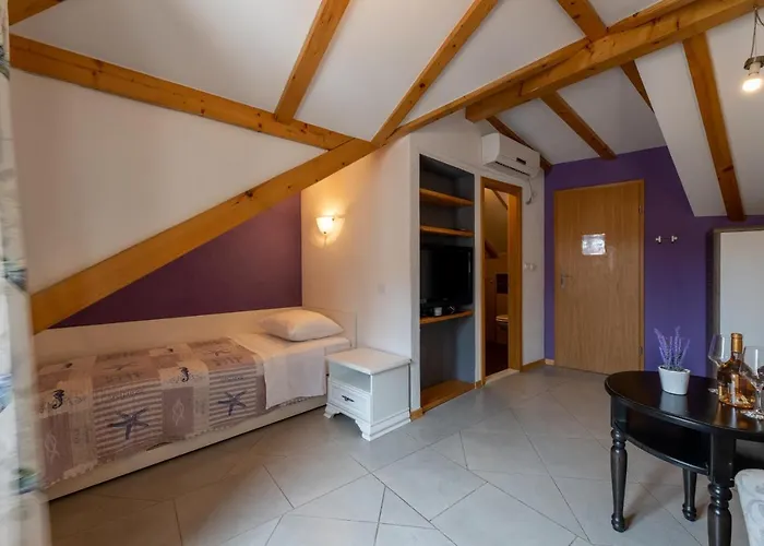 Vanjaka Bed & Breakfast