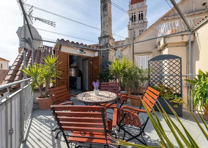 Vanjaka Bed & Breakfast 3*